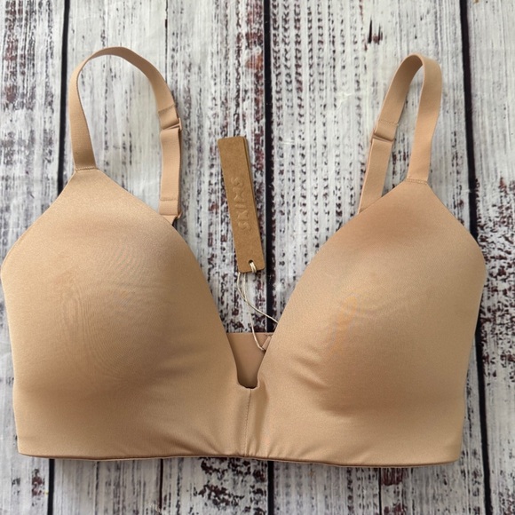 Skims Wireless Form T-shirt Bra Clay 32DDD - Picture 1 of 6